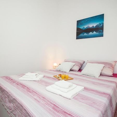 Studio Apartman Amalie Pazin Ngoại thất bức ảnh